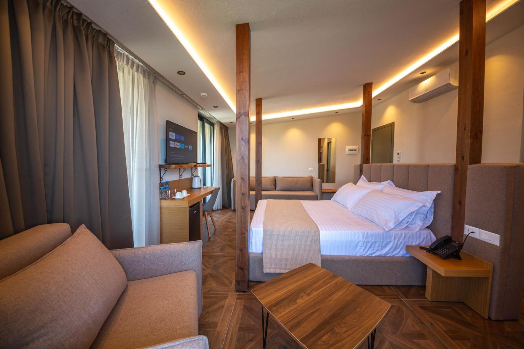 Emara Boutique Hotel Kavaje Eksteriør billede